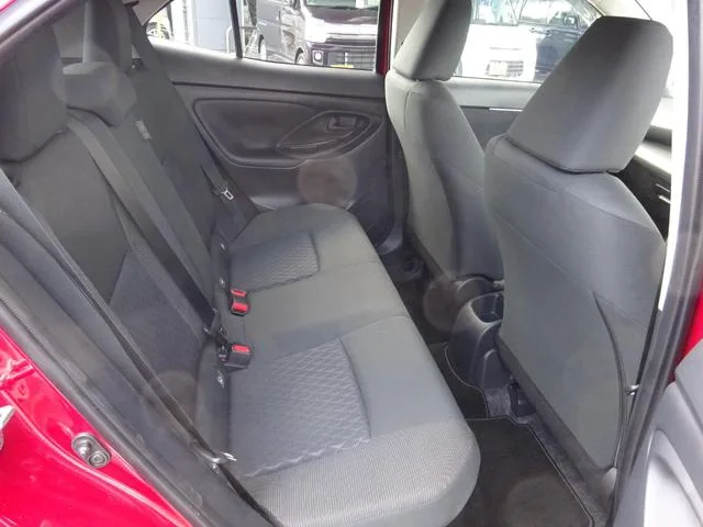 Toyota YARIS CROSS HYBRID G 2023 — миниатюра 4