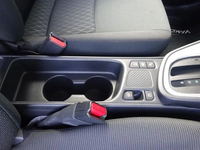 Toyota YARIS CROSS HYBRID G 2023 — миниатюра 5