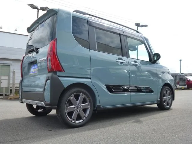 Daihatsu TANTO FUN CR0SS TURBO LIMITED 2026 — миниатюра 5