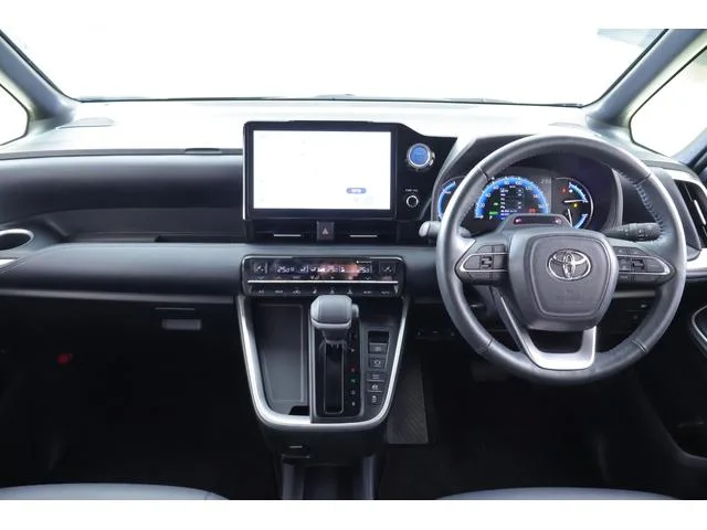Toyota NOAH HYBRID S-Z 2022 — миниатюра 2