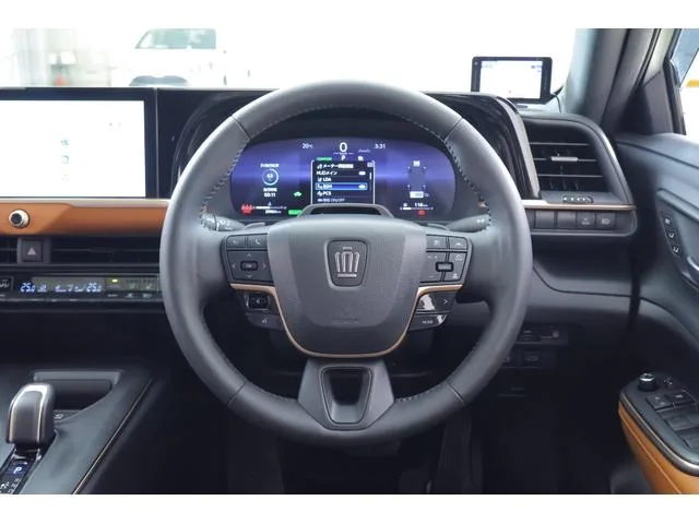 Toyota CROWN CROSSOVER RS ADVANCED 2023 — миниатюра 3