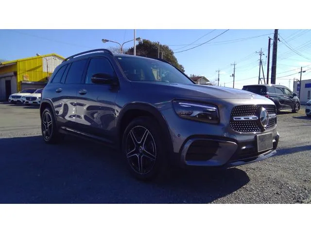 Mercedes-Benz GLB-Class GLB200D 4MATIC EDITION BLACK STARS 2024 — фото 1, купить с доставкой в Москву