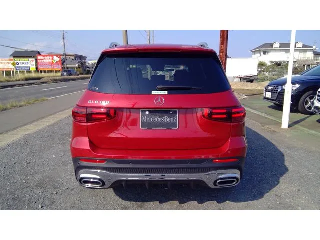 Mercedes-Benz GLB-Class GLB180 AMG LINE PACKAGE 2024 — миниатюра 2