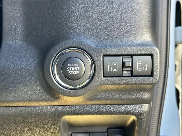 Suzuki SPACIA GEAR HYBRID XZ 2025 — миниатюра 3