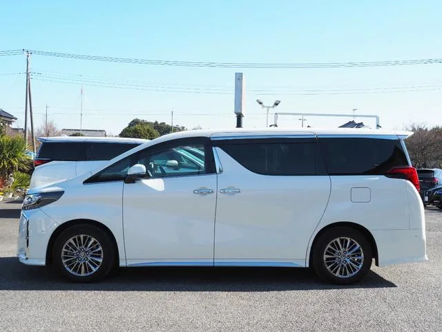 Toyota Alphard 3.5 EXECUTIVE LOUNGE S 2022 — миниатюра 3