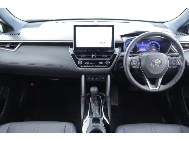 Toyota CorollaCross HYBRID Z 2024 — миниатюра 2