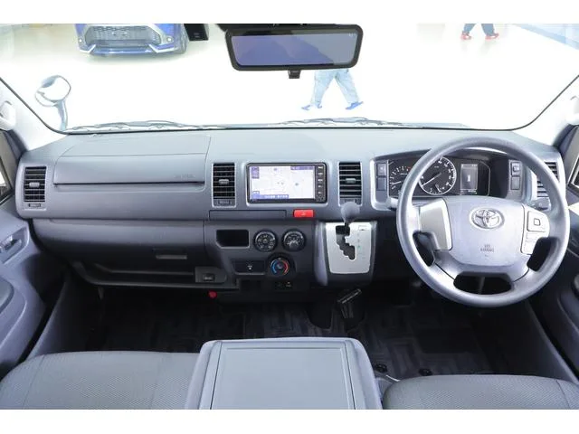 Toyota HIACE VAN 2023 — миниатюра 4
