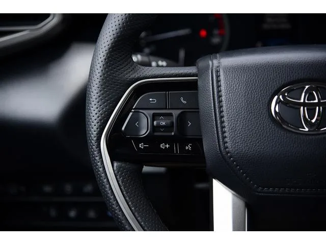 America Toyota TUNDRA CREWMAX SR5 2022 — миниатюра 4