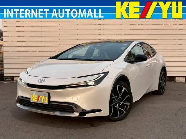 Toyota Prius Z 2024 — фото 1, купить с доставкой в Москву