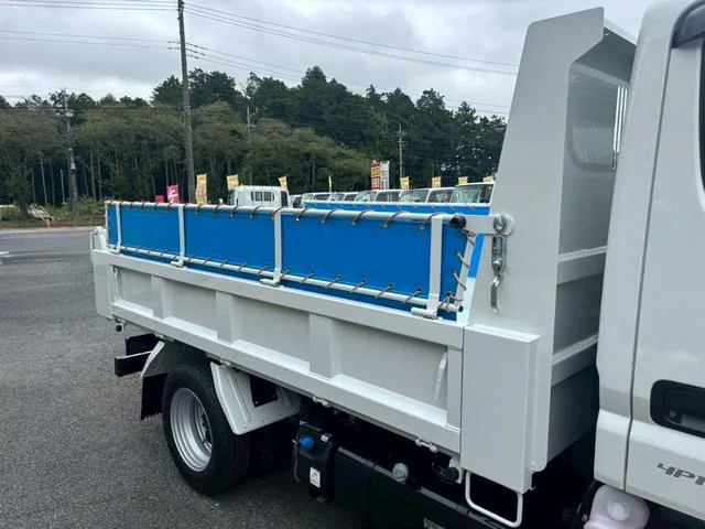 Mitsubishi Fuso CANTER 2025 — миниатюра 3