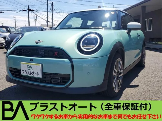 MINI MINI COOPER S CLASSIC TRIM 2024 — фото 1, купить с доставкой в Москву