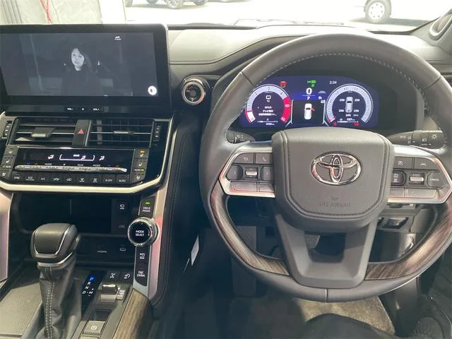 Toyota Land Cruiser ZX 2025 — миниатюра 4