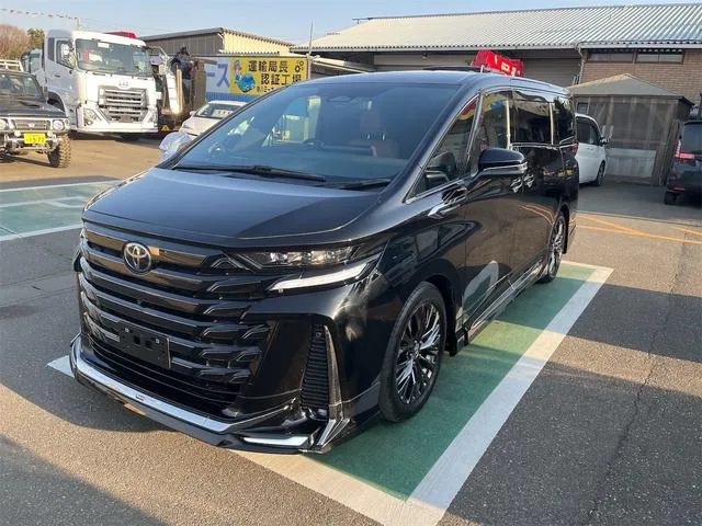 Toyota VELLFIRE HYBRID Z PREMIER 2023 — фото 1, купить с доставкой в Москву