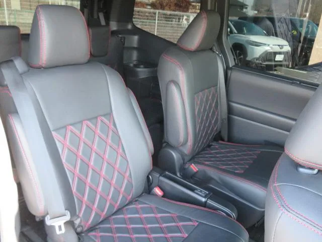 Toyota VOXY S-Z 2022 — миниатюра 4