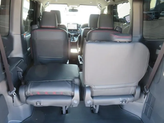 Toyota VOXY S-Z 2022 — миниатюра 5