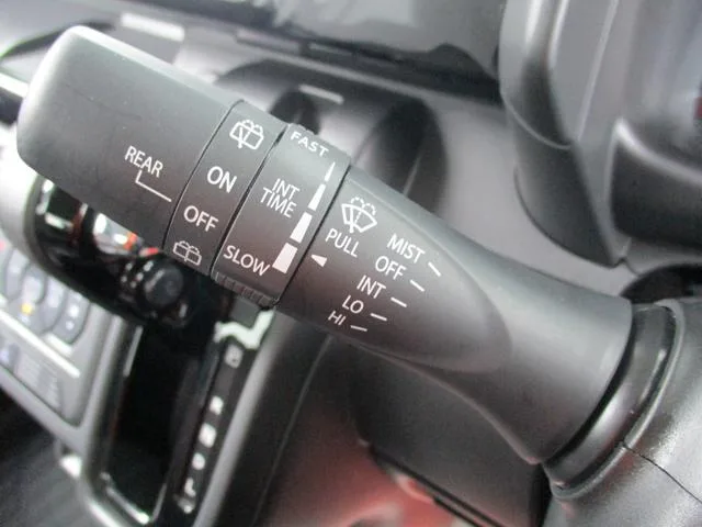 Suzuki SPACIA CUSTOM HYBRID XS 2023 — миниатюра 4