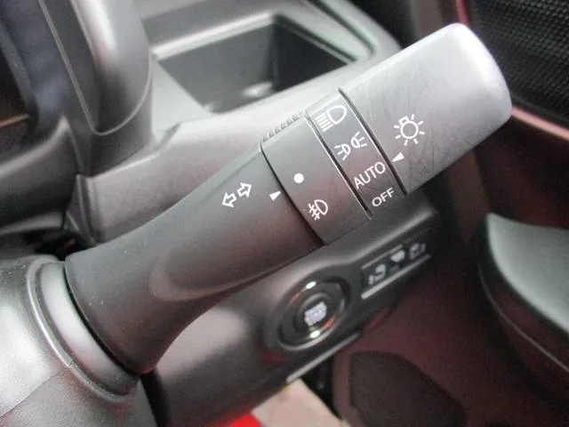 Suzuki SPACIA CUSTOM HYBRID XS 2023 — миниатюра 5
