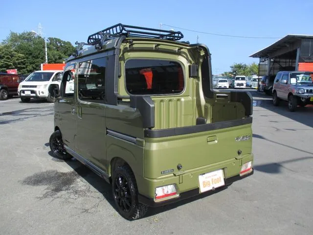 Daihatsu ATRAI ATRAI DECKVAN 2024 — миниатюра 2
