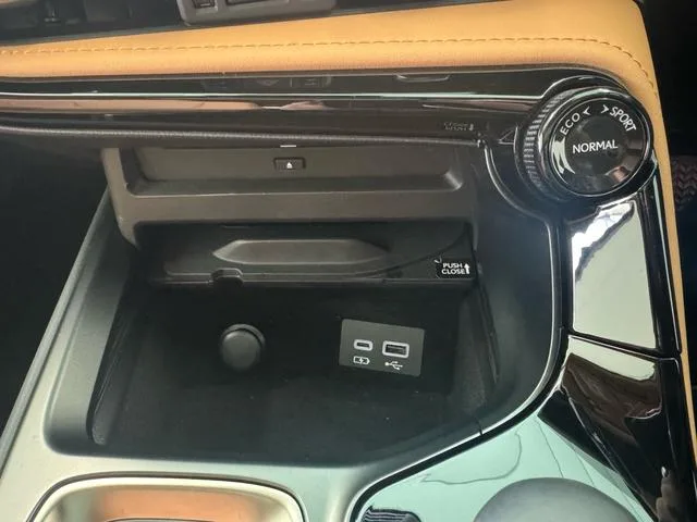 Lexus NX NX350H VERSION L 2023 — миниатюра 5