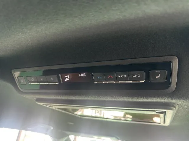 Toyota VOXY HYBRID S-Z 2023 — миниатюра 3
