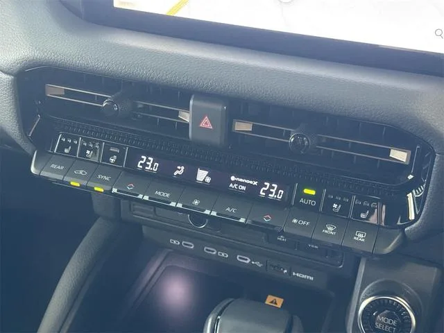 Toyota LAND CRUISER 250 ZX 2024 — миниатюра 5