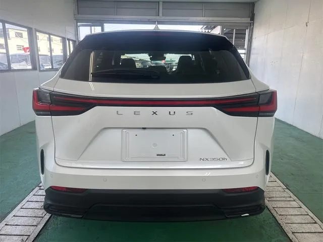 Lexus NX NX350H VERSION L 2025 — миниатюра 2
