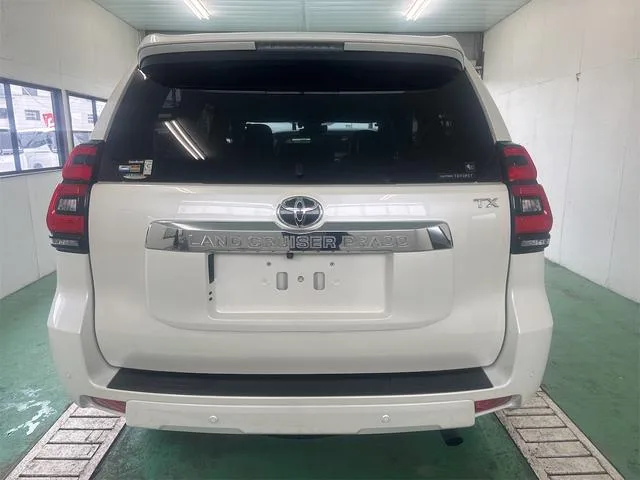 Toyota Land Cruiser Prado TX L PACKAGE 2023 — миниатюра 2