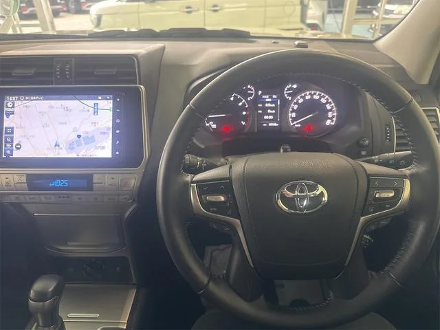 Toyota Land Cruiser Prado TX L PACKAGE 2023 — миниатюра 4