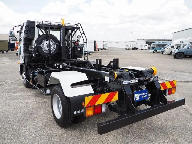 Mitsubishi Fuso FIGHTER 2024 — миниатюра 2