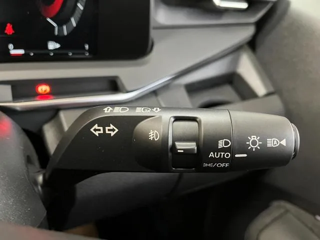 Nissan AURA G LEATHER EDITION 2025 — миниатюра 4