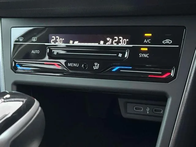 Volkswagen Polo TSI STYLE 2024 — миниатюра 2