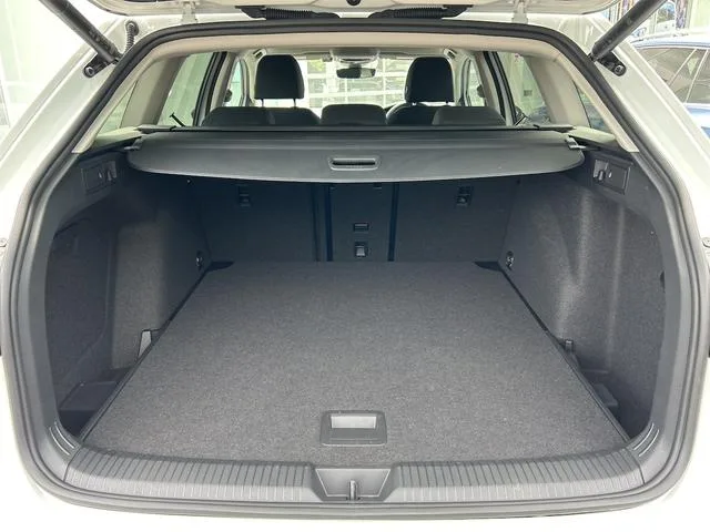 Volkswagen GOLF VARIANT ETSI ACTIVE 2024 — миниатюра 5