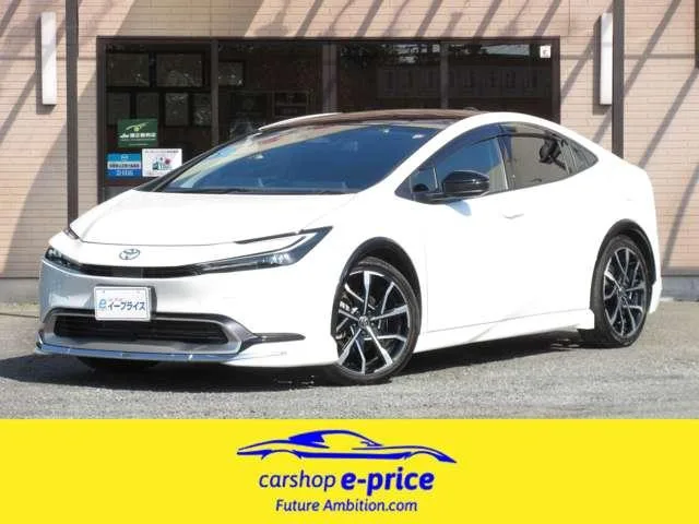 Toyota Prius Z 2023 — фото 1, купить с доставкой в Москву