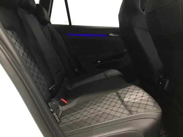 Volkswagen GOLF VARIANT ETSI R LINE 2026 — миниатюра 3