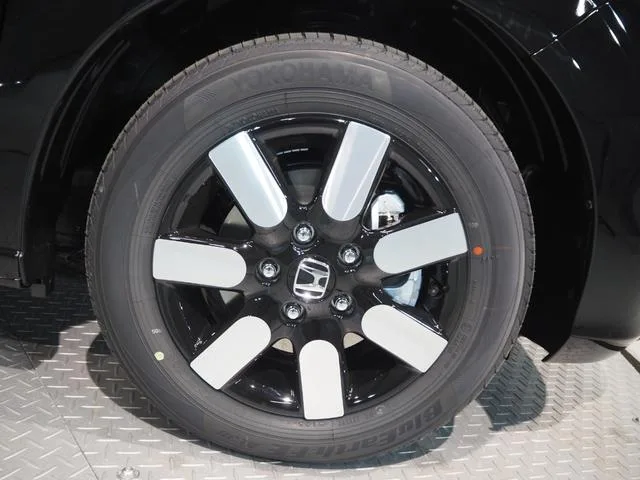 Honda FREED E:HEV AIR EX 2026 — миниатюра 4