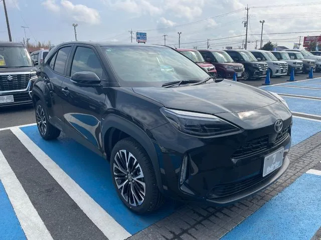 Toyota YARIS CROSS HYBRID Z 2026 — миниатюра 2