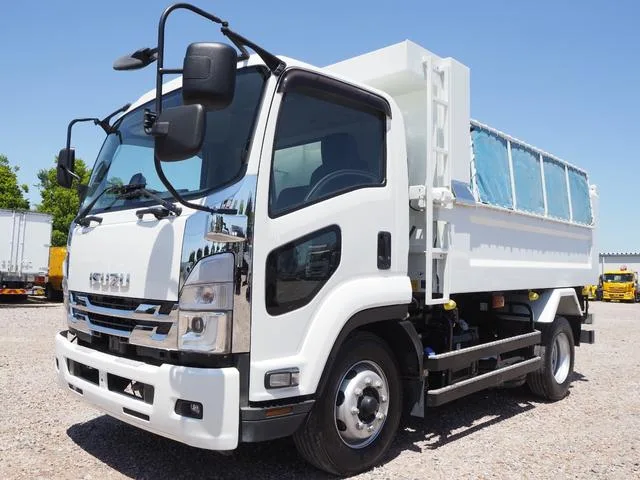 Isuzu FORWARD 2024 — фото 1, купить с доставкой в Москву
