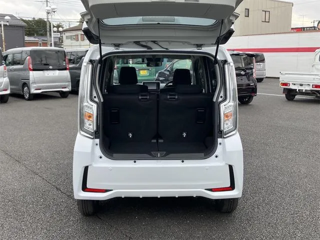 Daihatsu MOVE CUSTOM X VS SA III 2023 — миниатюра 3