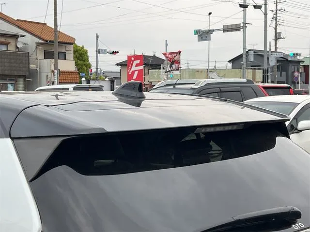 Toyota YARIS CROSS HYBRID Z 2022 — миниатюра 4