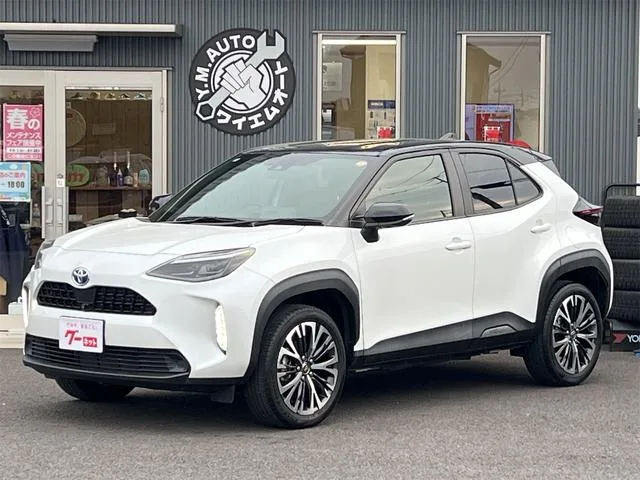 Toyota YARIS CROSS HYBRID Z 2022 — фото 1, купить с доставкой в Москву