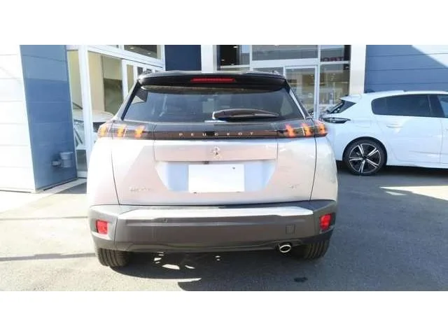 Peugeot 2008 GT BLUE HDI 2023 — миниатюра 4