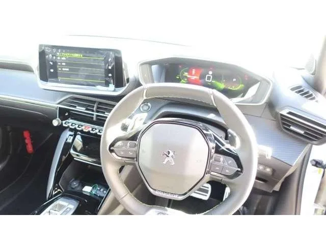 Peugeot 2008 GT BLUE HDI 2023 — миниатюра 5