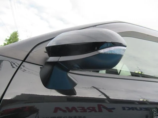 Toyota YARIS CROSS HYBRID Z 2022 — миниатюра 3
