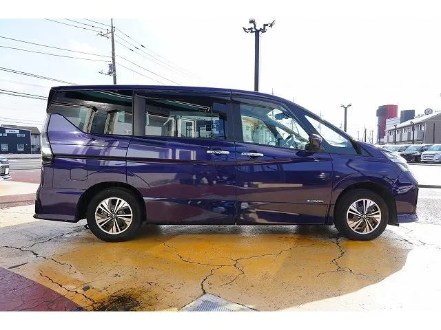 Nissan SERENA E-POWER HIGHWAY STAR V 2022 — миниатюра 5