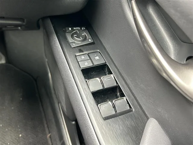 Lexus UX UX200 F SPORT 2022 — миниатюра 3