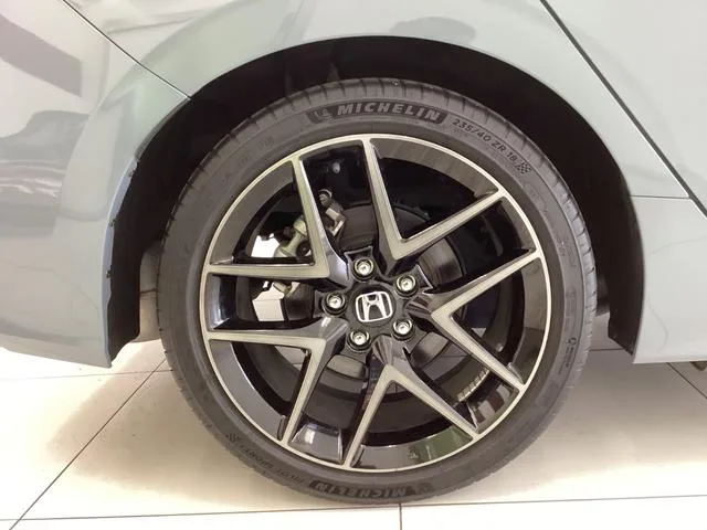 Honda CIVIC E:HEV 2024 — миниатюра 3