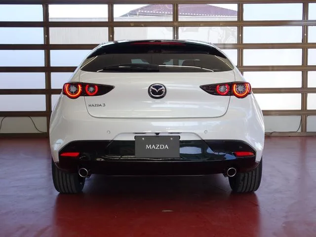 Mazda MAZDA3 FASTBACK XD DRIVE EDITION 2025 — миниатюра 3