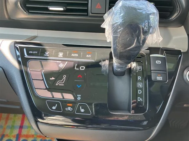 Mitsubishi DELICA MINI T PREMIUM 2025 — миниатюра 2