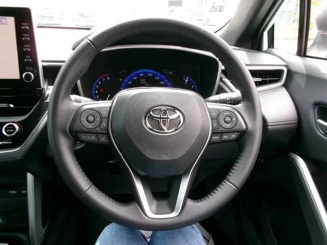Toyota CorollaCross Z 2023 — миниатюра 4