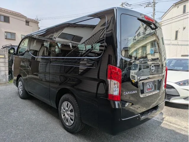 Nissan NV350CARAVAN VAN 2026 — миниатюра 2